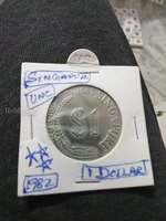 1982 Singapore 1 Dollar Coin UNC