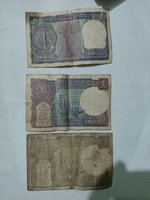 Set of Three Vintage Indian One Rupee Banknotes - Image 2