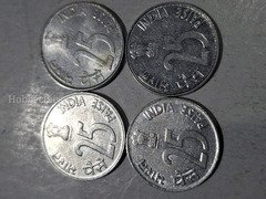 4 Coins of 25 PAISE 1989 Noida minted India - Image 2
