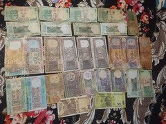 Collection of Vintage Indian Banknotes - Various Denominations