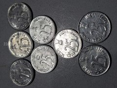 8 Coins of 25 PAISE 1998 Noida minted India - Image 2