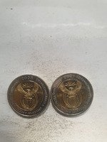 Pair of 2023 South African 5 Rand Coins - Image 2