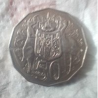 1981 Australian 50 Cent Coin Featuring Queen Elizabeth II - Image 2