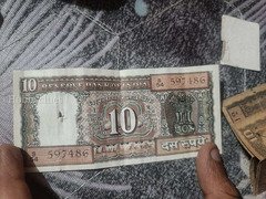 10 rupee note sign by Governer R.N Malhotra