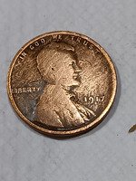 it's a Ultra Super RARE (1917) letter errors Lincoln wheat Collectable pennies