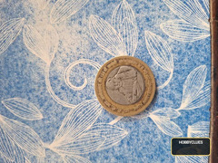 Indian 10 Rupees Bi-metallic Coin - Image 2