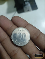 2004 South Korean 100 Won Coin 7602795253