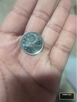 Canadian 25 Cents Coin with Queen Elizabeth II - Image 2