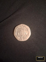 1998 British 20 Pence Coin Featuring Queen Elizabeth II - Image 2