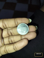 1998 Indian 25 Paise Coin with Cow Design - Image 2