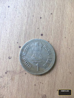 Indian 1 Rupee Coin Featuring Rajiv Gandhi (1944-1991) - Image 2