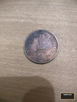 Vintage 50 Paise Indian Coin Featuring Indira Gandhi (1917-1984) - Image 2