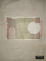 Indian One Rupee Banknote - Government of India - Image 2