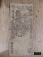 Old Indian 10 Rupees Banknote - Image 2