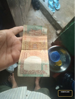 India 10 Rupees Old Banknote with Ashoka Lion Capital