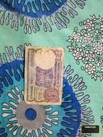 year 1985
one rupees note