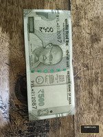 India ₹500 Banknote Mahatma Gandhi Red Fort Design