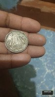 1981 India 1 Rupee Old Coin with Ashoka Lion Capital - Image 2